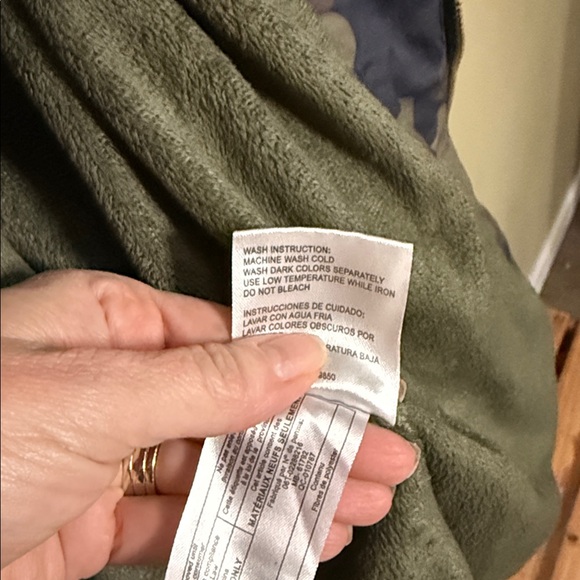 Snobbish Collection Camouflage Hooded Fleece Lined Coat Jacket Women’s Size XL - Picture 9 of 10